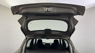 Used 2019 Renault Kwid [2015-2019] RXT Opt Petrol Manual interior DICKY DOOR OPEN VIEW