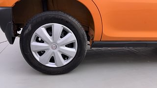 Used 2020 Maruti Suzuki S-Presso VXI O AMT Petrol Automatic tyres RIGHT REAR TYRE RIM VIEW