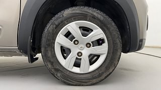 Used 2019 Renault Kwid [2015-2019] RXT Opt Petrol Manual tyres RIGHT FRONT TYRE RIM VIEW