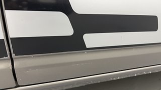 Used 2019 Renault Kwid [2015-2019] RXT Opt Petrol Manual dents MINOR DENT
