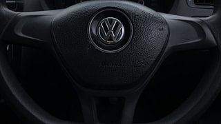 Used 2018 Volkswagen Polo [2018-2022] Comfortline 1.0L (P) Petrol Manual top_features Airbags