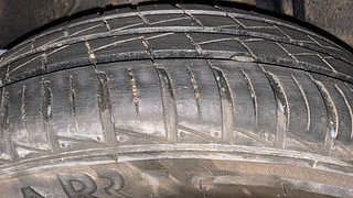 Used 2022 Renault Kwid 1.0 RXT AMT SCE Petrol Automatic tyres RIGHT REAR TYRE TREAD VIEW