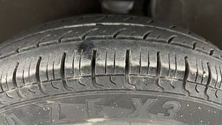 Used 2018 Maruti Suzuki Alto 800 [2016-2019] Vxi Petrol Manual tyres LEFT FRONT TYRE TREAD VIEW