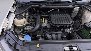 Used 2018 Volkswagen Polo [2018-2022] Comfortline 1.0L (P) Petrol Manual engine ENGINE RIGHT SIDE VIEW