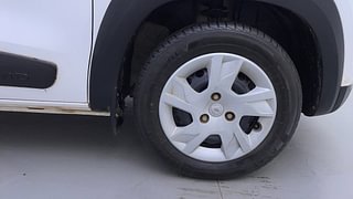 Used 2022 Renault Kwid 1.0 RXT AMT SCE Petrol Automatic tyres RIGHT FRONT TYRE RIM VIEW