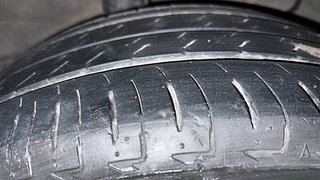 Used 2017 Honda City [2017-2020] VX Petrol Manual tyres RIGHT REAR TYRE TREAD VIEW