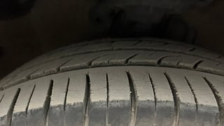 Used 2014 Hyundai i20 [2012-2014] Asta 1.2 Petrol Manual tyres RIGHT FRONT TYRE TREAD VIEW