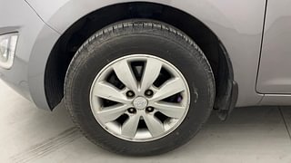 Used 2014 Hyundai i20 [2012-2014] Asta 1.2 Petrol Manual tyres LEFT FRONT TYRE RIM VIEW