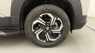 Used 2023 Maruti Suzuki Brezza ZXI PLUS Petrol Manual tyres RIGHT FRONT TYRE RIM VIEW