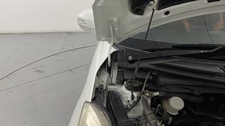 Used 2012 Maruti Suzuki Swift [2011-2017] ZXi Petrol Manual engine ENGINE RIGHT SIDE HINGE & APRON VIEW