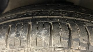 Used 2017 Hyundai Grand i10 [2017-2020] Sportz (O) 1.2 kappa VTVT Petrol Manual tyres LEFT FRONT TYRE TREAD VIEW