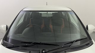 Used 2012 Maruti Suzuki Swift [2011-2017] ZXi Petrol Manual exterior FRONT WINDSHIELD VIEW