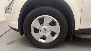 Used 2016 Mahindra XUV500 [2015-2018] W6 AT Diesel Automatic tyres LEFT FRONT TYRE RIM VIEW