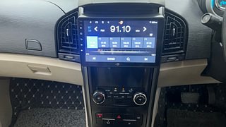 Used 2016 Mahindra XUV500 [2015-2018] W6 AT Diesel Automatic interior MUSIC SYSTEM & AC CONTROL VIEW