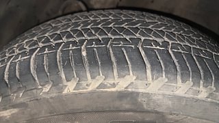 Used 2016 Mahindra XUV500 [2015-2018] W6 AT Diesel Automatic tyres RIGHT FRONT TYRE TREAD VIEW