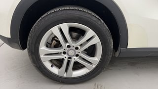 Used 2016 Mercedes-Benz GLA [2014-2017] 200 CDI Sport Diesel Automatic tyres RIGHT REAR TYRE RIM VIEW