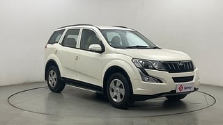 Used 2016 Mahindra XUV500 [2015-2018] W6 AT Diesel Automatic exterior RIGHT FRONT CORNER VIEW