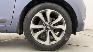 Used 2014 Hyundai Xcent [2014-2017] SX (O) Petrol Petrol Manual tyres RIGHT FRONT TYRE RIM VIEW