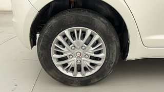 Used 2011 Maruti Suzuki Swift [2007-2011] VXi Petrol Manual tyres RIGHT REAR TYRE RIM VIEW