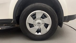 Used 2016 Mahindra XUV500 [2015-2018] W6 AT Diesel Automatic tyres LEFT REAR TYRE RIM VIEW