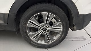 Used 2017 Hyundai Creta [2015-2018] 1.6 SX Plus Auto Petrol Petrol Automatic tyres LEFT REAR TYRE RIM VIEW