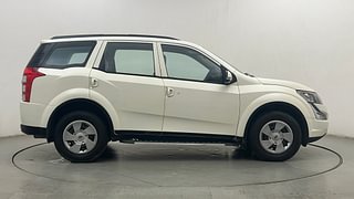 Used 2016 Mahindra XUV500 [2015-2018] W6 AT Diesel Automatic exterior RIGHT SIDE VIEW