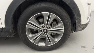 Used 2017 Hyundai Creta [2015-2018] 1.6 SX Plus Auto Petrol Petrol Automatic tyres RIGHT FRONT TYRE RIM VIEW