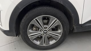 Used 2017 Hyundai Creta [2015-2018] 1.6 SX Plus Auto Petrol Petrol Automatic tyres LEFT FRONT TYRE RIM VIEW