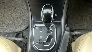 Used 2016 Mahindra XUV500 [2015-2018] W6 AT Diesel Automatic interior GEAR  KNOB VIEW