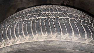 Used 2016 Mahindra XUV500 [2015-2018] W6 AT Diesel Automatic tyres LEFT FRONT TYRE TREAD VIEW