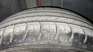 Used 2021 Skoda Kushaq Style 1.0L TSI MT Petrol Manual tyres RIGHT REAR TYRE TREAD VIEW