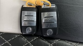 Used 2021 Kia Sonet HTX 1.0 iMT Petrol Manual extra CAR KEY VIEW