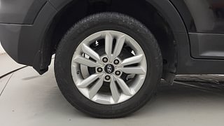 Used 2017 Hyundai Creta [2015-2018] 1.6 SX Plus Auto Petrol Petrol Automatic tyres RIGHT REAR TYRE RIM VIEW