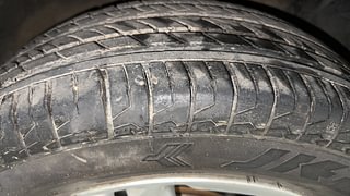 Used 2017 Hyundai Creta [2015-2018] 1.6 SX Plus Auto Petrol Petrol Automatic tyres RIGHT FRONT TYRE TREAD VIEW