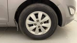 Used 2012 Hyundai i20 [2012-2014] Sportz 1.2 Petrol Manual tyres RIGHT FRONT TYRE RIM VIEW