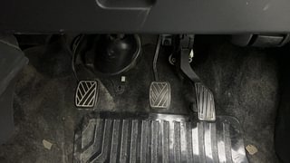 Used 2011 Maruti Suzuki Swift [2007-2011] VXi Petrol Manual interior PEDALS VIEW