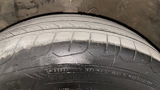 Used 2020 Hyundai Elite i20 [2018-2020] Sportz Plus 1.2 Petrol Manual tyres LEFT FRONT TYRE TREAD VIEW