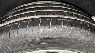 Used 2017 Hyundai Creta [2015-2018] 1.6 SX Plus Auto Petrol Petrol Automatic tyres LEFT REAR TYRE TREAD VIEW