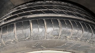 Used 2017 Hyundai Creta [2015-2018] 1.6 SX Plus Auto Petrol Petrol Automatic tyres LEFT FRONT TYRE TREAD VIEW