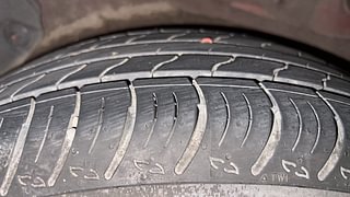 Used 2017 Hyundai Verna [2017-2020] 1.6 VTVT SX Petrol Manual tyres RIGHT REAR TYRE TREAD VIEW