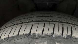 Used 2015 Hyundai Elite i20 [2014-2018] Asta 1.4 CRDI Diesel Manual tyres RIGHT FRONT TYRE TREAD VIEW