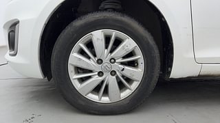 Used 2016 Maruti Suzuki Swift [2011-2017] ZXi Petrol Manual tyres LEFT FRONT TYRE RIM VIEW