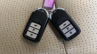 Used 2014 Honda City [2014-2017] VX Diesel Diesel Manual extra CAR KEY VIEW