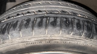 Used 2016 Maruti Suzuki Swift [2011-2017] ZXi Petrol Manual tyres LEFT FRONT TYRE TREAD VIEW