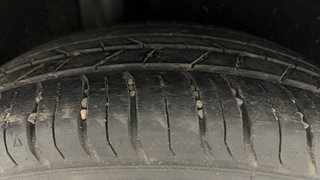 Used 2018 Maruti Suzuki Baleno [2015-2019] Zeta Petrol Petrol Manual tyres RIGHT REAR TYRE TREAD VIEW