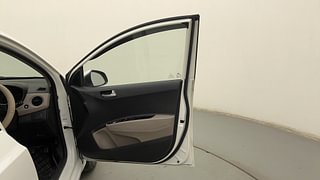 Used 2014 Hyundai Xcent [2014-2017] SX (O) Petrol Petrol Manual interior RIGHT FRONT DOOR OPEN VIEW