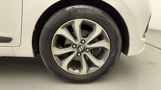 Used 2014 Hyundai Xcent [2014-2017] SX (O) Petrol Petrol Manual tyres RIGHT FRONT TYRE RIM VIEW