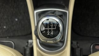Used 2017 Hyundai Verna [2017-2020] 1.6 VTVT SX Petrol Manual interior GEAR  KNOB VIEW