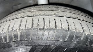 Used 2014 Renault Pulse [2012-2018] RxL Petrol Petrol Manual tyres RIGHT FRONT TYRE TREAD VIEW