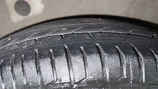 Used 2012 Hyundai i10 magna 1.1 Petrol Manual tyres RIGHT REAR TYRE TREAD VIEW